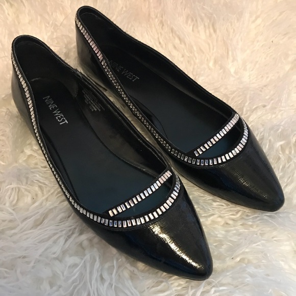 Nine West Shoes - Nine West black pointy flats